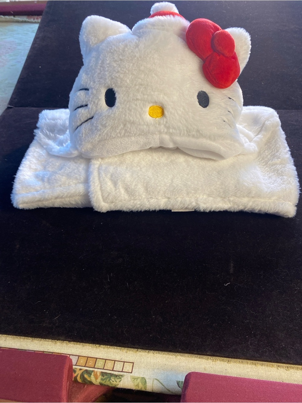 Hello Kitty White Plush Hooded Kids Bath Wrap with Red Bow